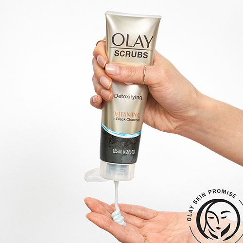 Olay Scrubs Detoxifying Face Scrub Vitamin C + Black Charcoal Available at Western Cosmetics Kenya